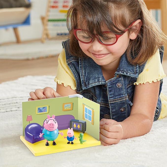 PEPPA PIG Living Room Themed Preschool Toy with Daddy Pig and George, Includes 2 Poseable Figures, Peppa's Living Room Accessories and Scene Cards Playset, Toy for Kids Ages 3+,Playsets
