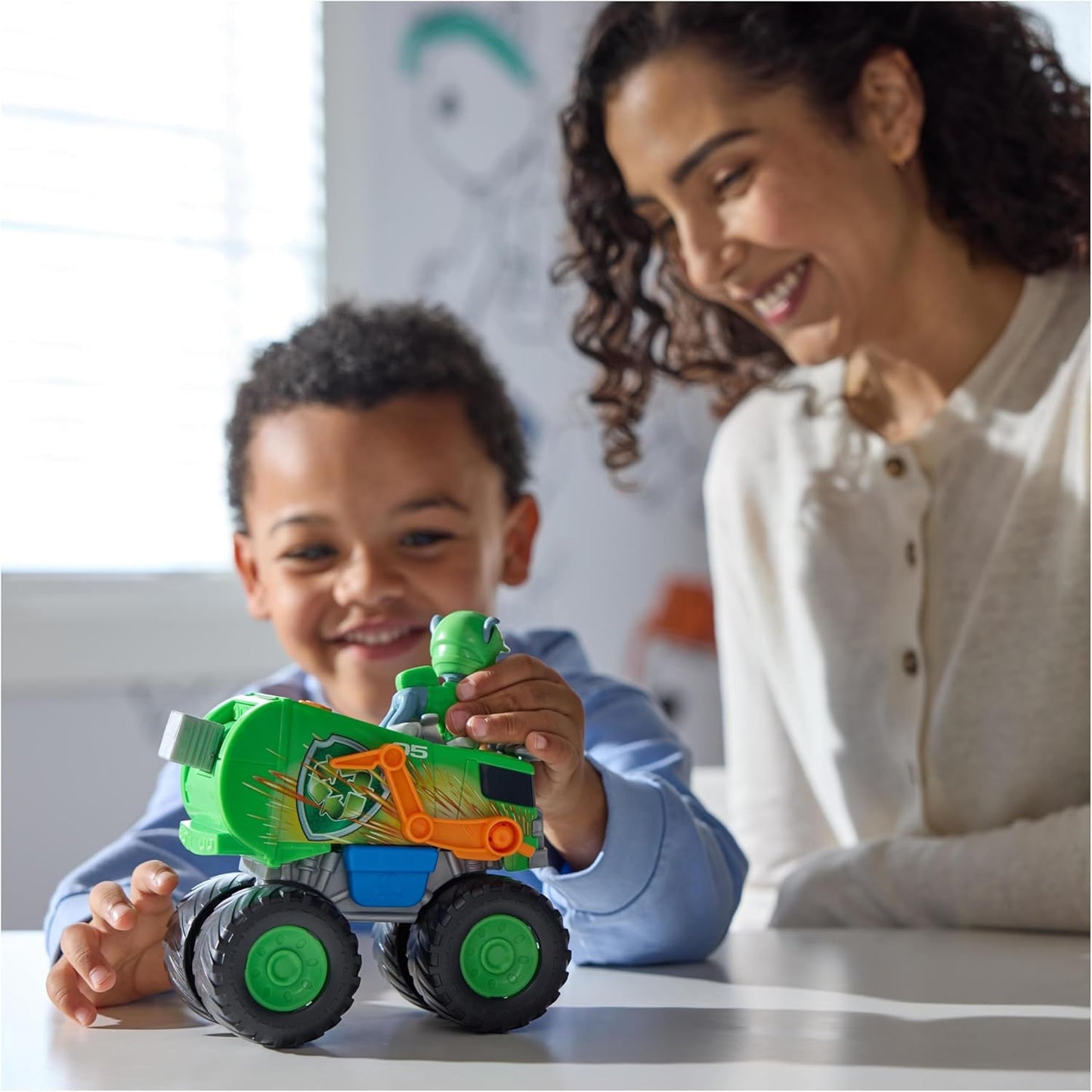 Paw Patrol Rocky Rescue Wheels - Collectable Action Car Figure - 1 Projectiles - Children's Toy for 3 Years and Above