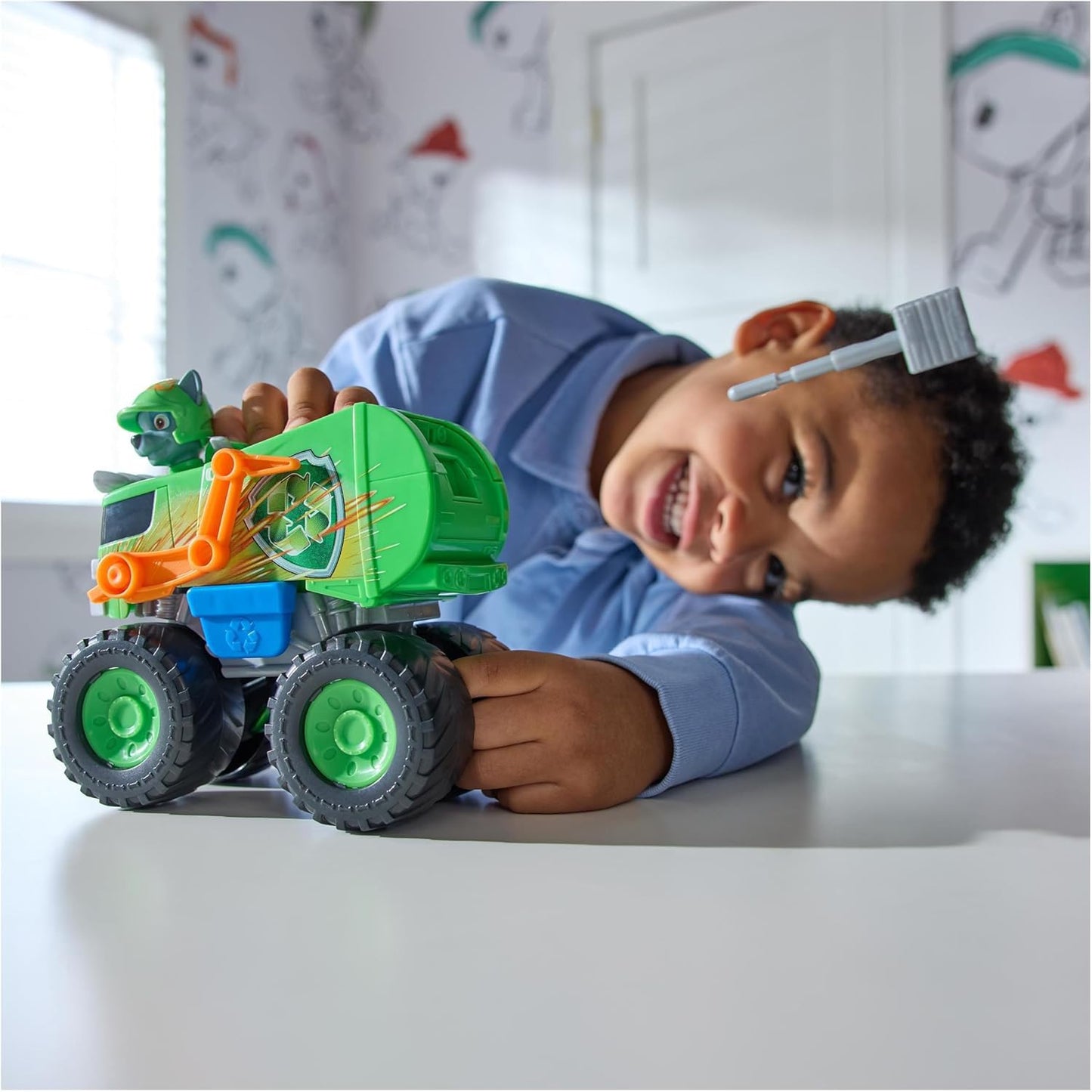 Paw Patrol Rocky Rescue Wheels - Collectable Action Car Figure - 1 Projectiles - Children's Toy for 3 Years and Above
