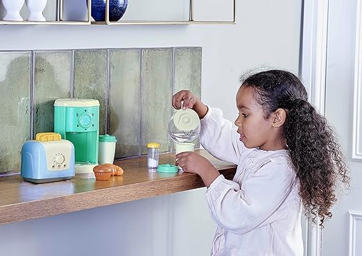 Casdon Takeaway Breakfast Set|Pretend Playset for Kids,Interactive Toy Toaster & Coffee Maker,Kitchen Set for Gifting|Realistic Feel with Play Food,Breakfast Set|Pretend Play for Children Aged 3+
